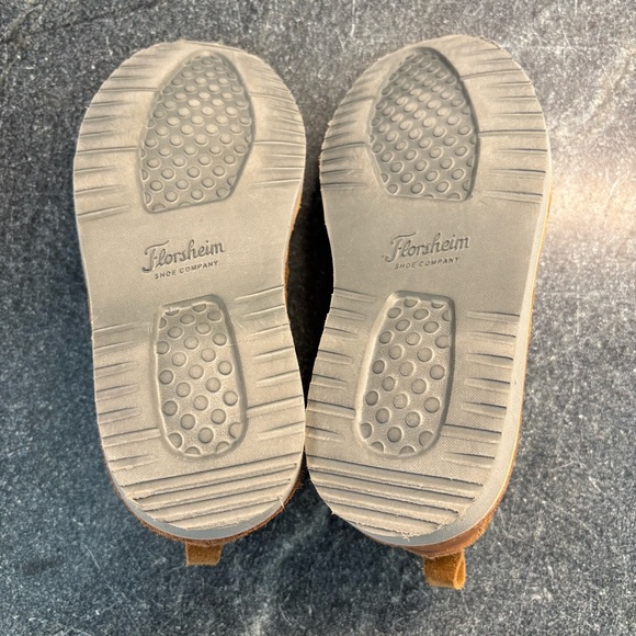 Florsheim Navigator Jr. Plain Toe Chukka Boots - Picture 5 of 6